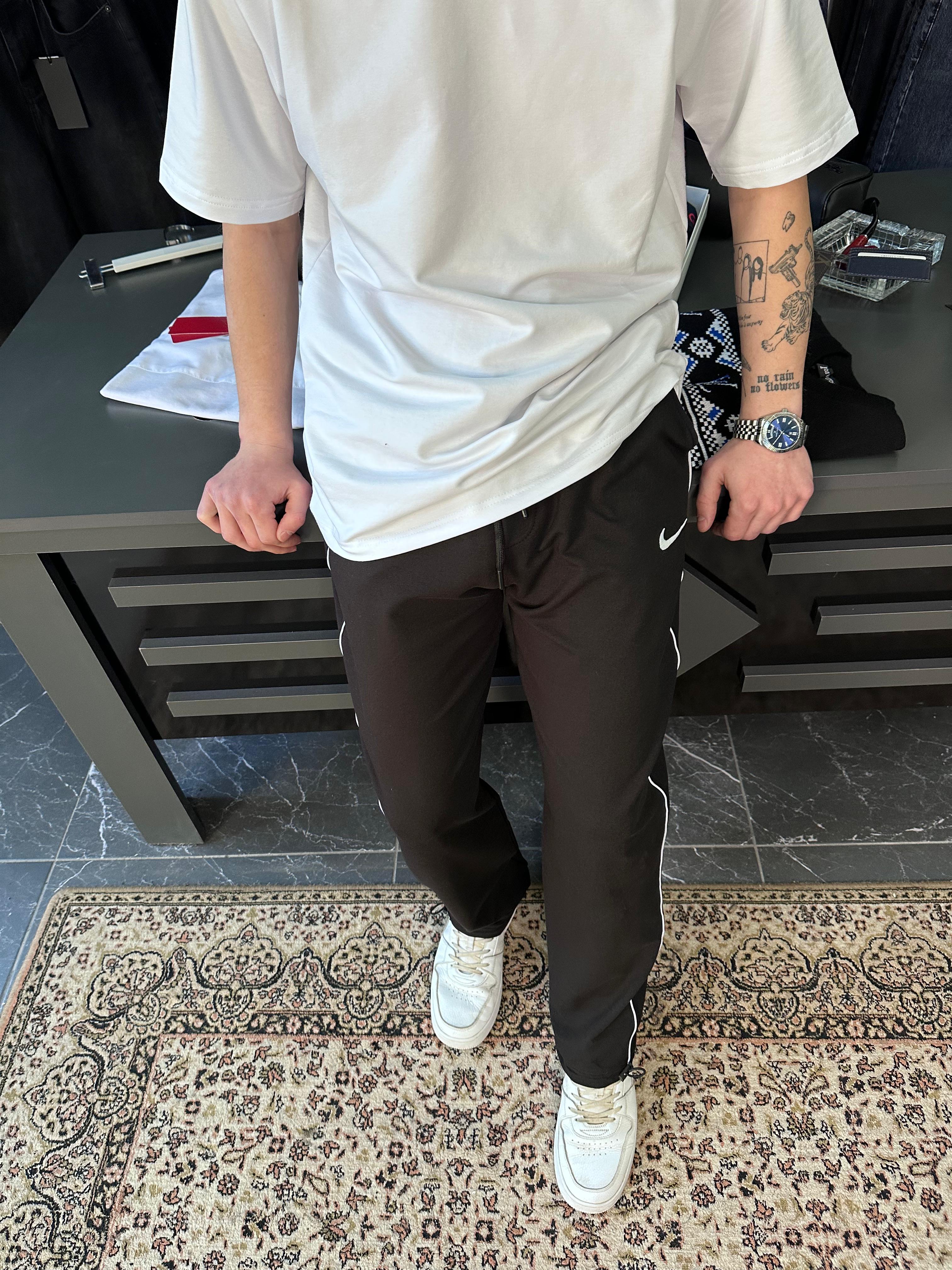 NKE - EŞOFMAN